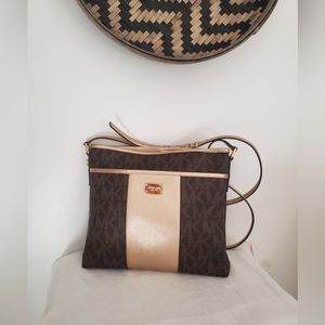 Michael Kors jet set flat large Crossbody